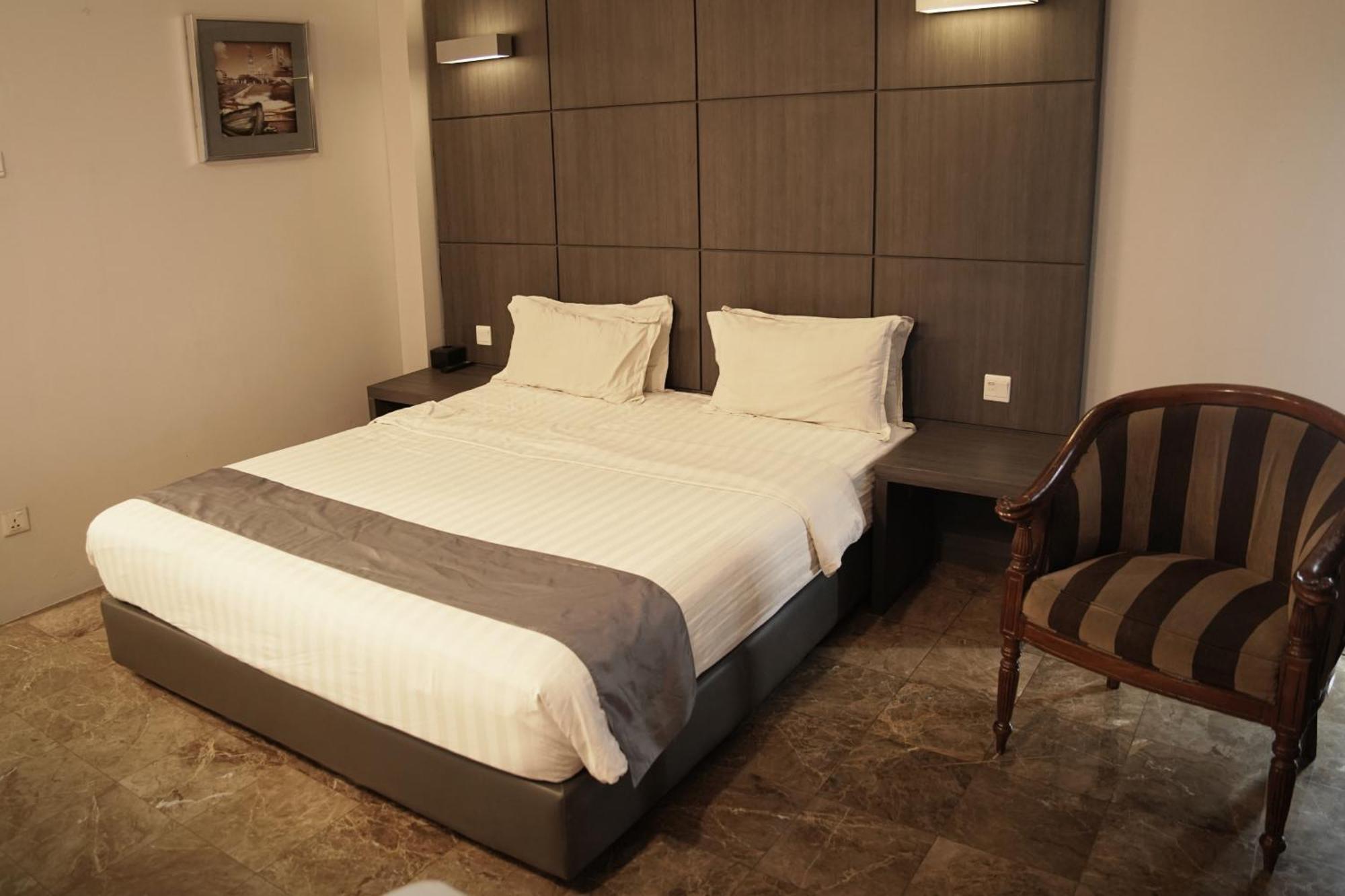 Dreamtel Cakarta Dış mekan fotoğraf