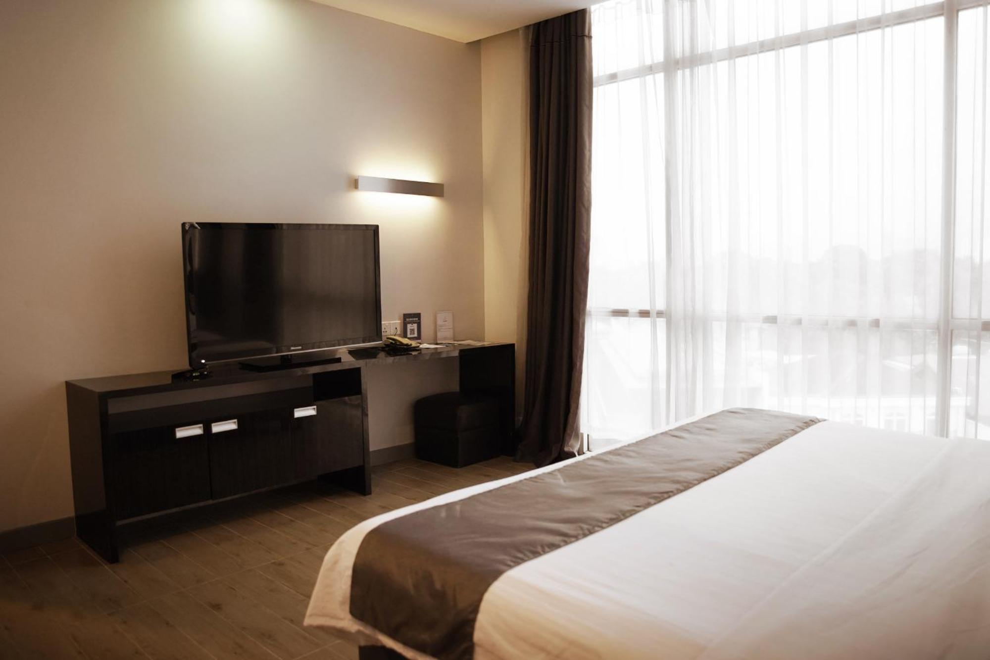 Dreamtel Cakarta Dış mekan fotoğraf